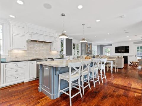 8 Solon St, Wellesley, MA 02482 photo 9
