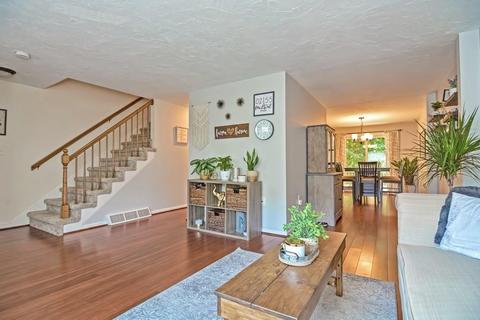 5 Bridle Path Cir #E, Randolph, MA 02368 photo 7