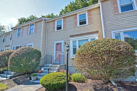 5 Bridle Path Cir #E, Randolph, MA 02368 photo 2