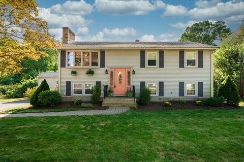 74 Wompatuck Rd, Hingham, MA 02043 photo 1