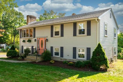 74 Wompatuck Rd, Hingham, MA 02043 photo 2