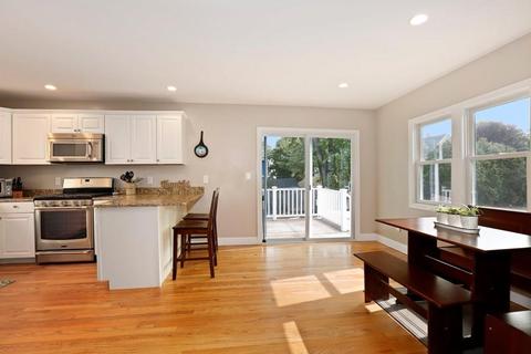 4 Crane St, Danvers, MA 01923 photo 11