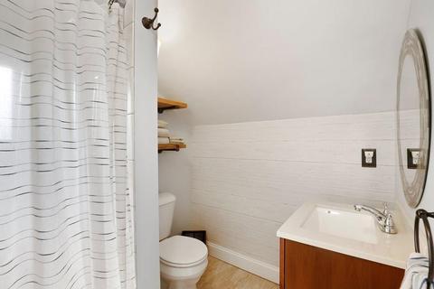 4 Crane St, Danvers, MA 01923 photo 24