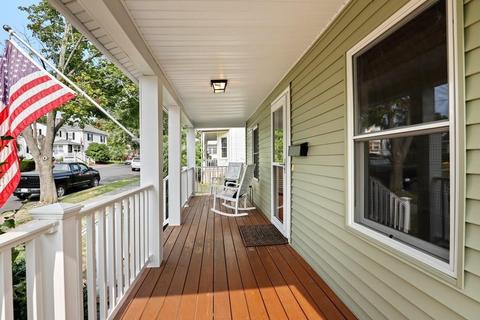 4 Crane St, Danvers, MA 01923 photo 2