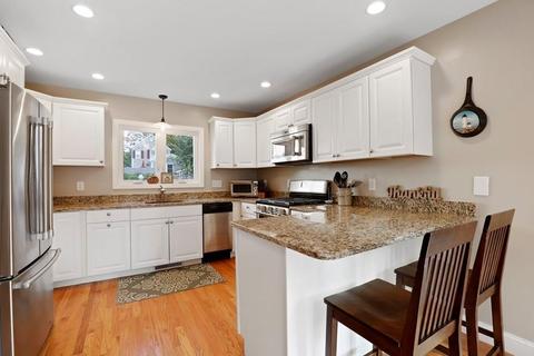 4 Crane St, Danvers, MA 01923 photo 13
