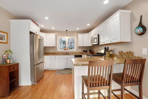 4 Crane St, Danvers, MA 01923 photo 12