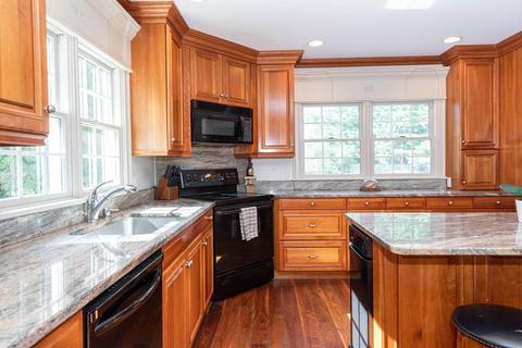 1 Longfellow St, Danvers, MA 01923 photo 17