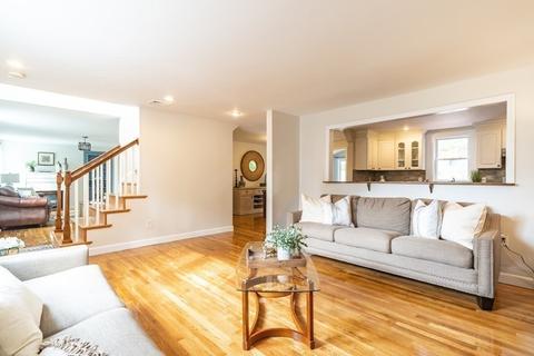 358 Ash St, Reading, MA 01867 photo 4