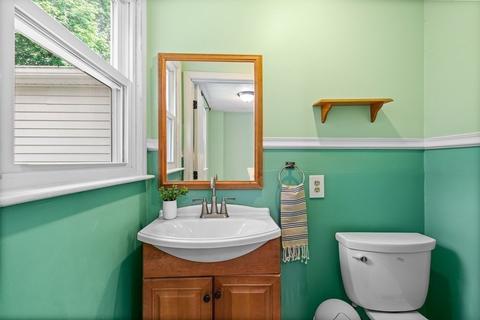 358 Ash St, Reading, MA 01867 photo 30