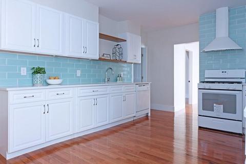 11 Whipple St, Worcester, MA 01607 photo 2