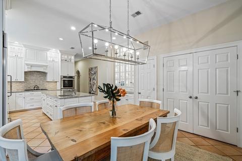35 Walpole St, Dover, MA 02030 photo 5
