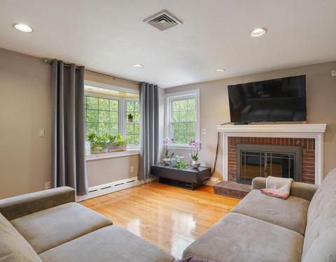 1 Autumn Cir, Canton, MA 02021 photo 13