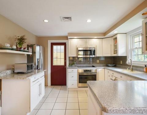 1 Autumn Cir, Canton, MA 02021 photo 6