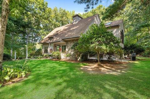 10 Pine Needle Rd, Mendon, MA 01756 photo 1