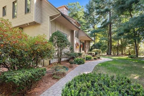 10 Pine Needle Rd, Mendon, MA 01756 photo 25