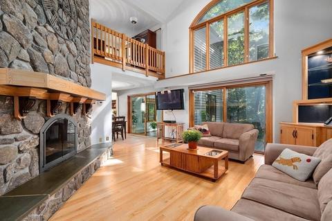10 Pine Needle Rd, Mendon, MA 01756 photo 3