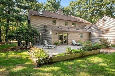 10 Pine Needle Rd, Mendon, MA 01756 photo 28