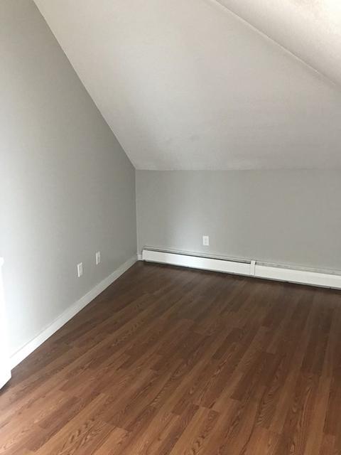 371 Pine St, Fall River, MA 02720 photo 17