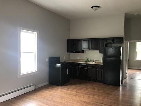 371 Pine St, Fall River, MA 02720 photo 5
