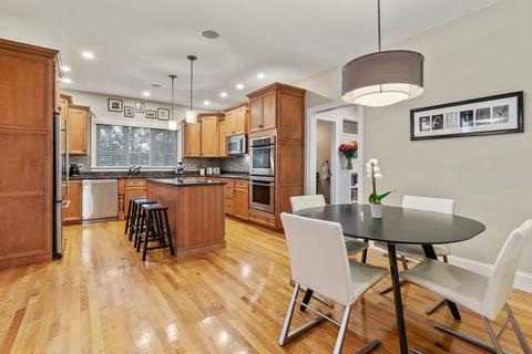 63 Woodledge Rd, Needham, MA 02492 photo 9