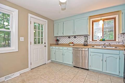 23 Apple, Townsend, MA 01469 photo 4