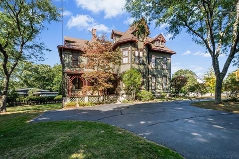 2 Capron St, Uxbridge, MA 01569 photo 2