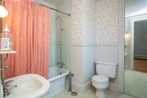 2 Capron St, Uxbridge, MA 01569 photo 20