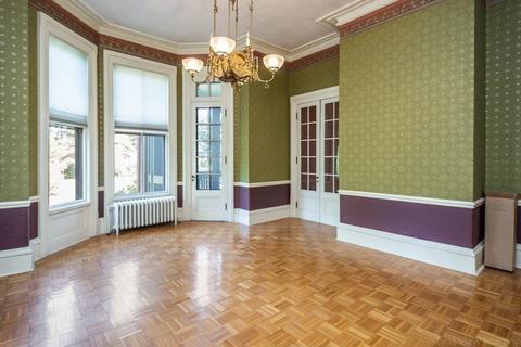 2 Capron St, Uxbridge, MA 01569 photo 9