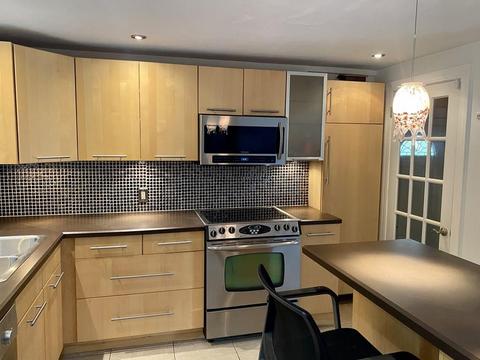 67 Regal St, Springfield, MA 01118 photo 5