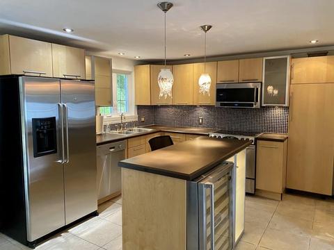 67 Regal St, Springfield, MA 01118 photo 6