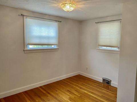 67 Regal St, Springfield, MA 01118 photo 17