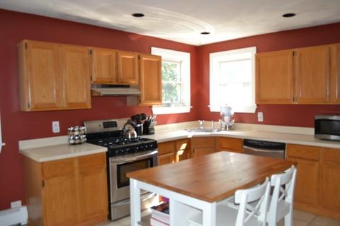 40 Bow St #2, Beverly, MA 01915 photo 3