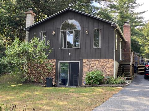7 Beach Rd, Ware, MA 01082 photo 1