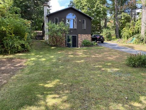 7 Beach Rd, Ware, MA 01082 photo 2