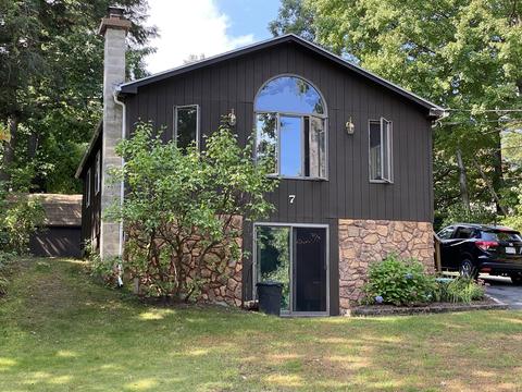 7 Beach Rd, Ware, MA 01082 photo 3