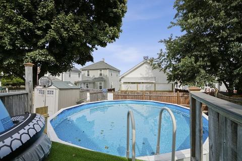 33 Adams Ave, Everett, MA 02149 photo 4