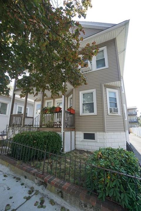 40 Floyd St, Everett, MA 02149 photo 1