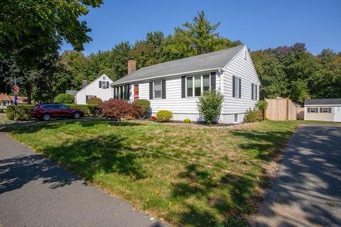 17 Loris Rd, Danvers, MA 01923 photo 2