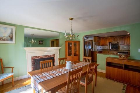 17 Loris Rd, Danvers, MA 01923 photo 5