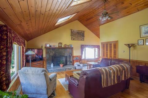 17 Loris Rd, Danvers, MA 01923 photo 13