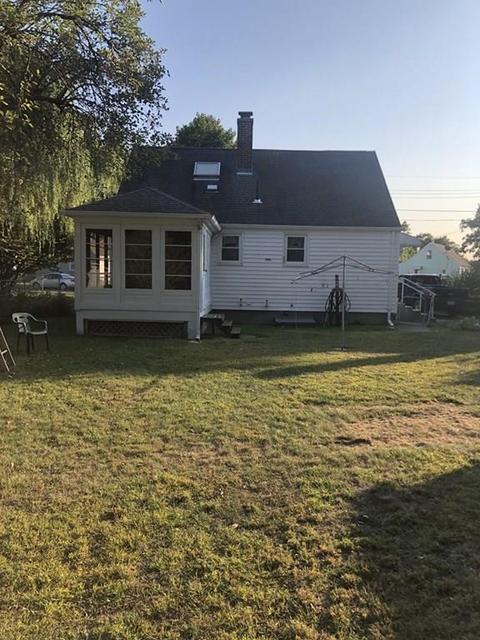 94 Midway St, Springfield, MA 01151 photo 5