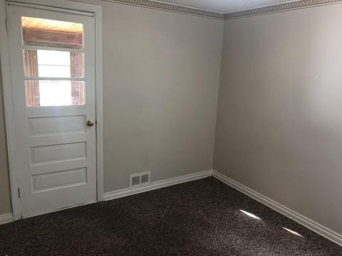 94 Midway St, Springfield, MA 01151 photo 17