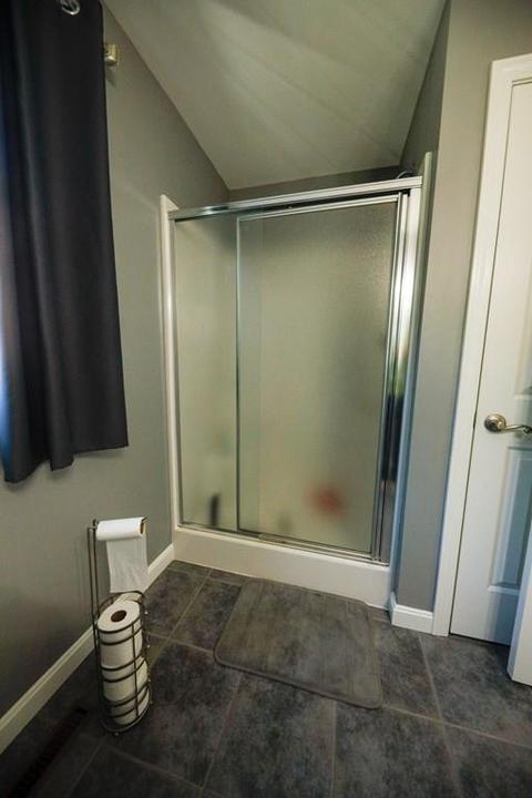65 Emmett St, Fall River, MA 02721 photo 10