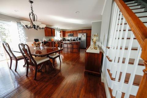 65 Emmett St, Fall River, MA 02721 photo 6