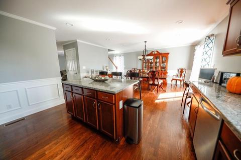 65 Emmett St, Fall River, MA 02721 photo 11