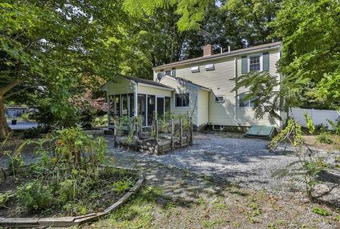 12 Winter St, Maynard, MA 01754 photo 2
