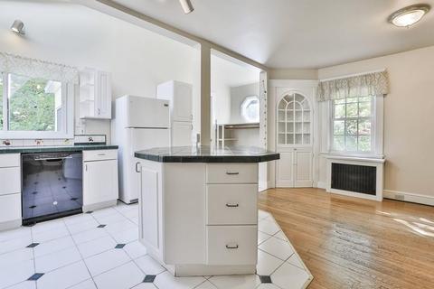 12 Winter St, Maynard, MA 01754 photo 3
