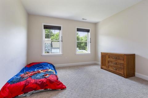 10 Blueberry Ln, Upton, MA 01568 photo 18