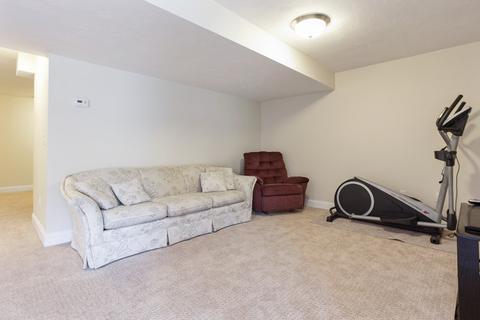 10 Blueberry Ln, Upton, MA 01568 photo 24