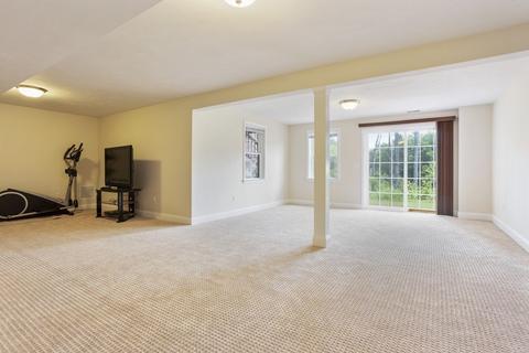 10 Blueberry Ln, Upton, MA 01568 photo 22